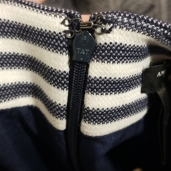 NWOT Ann Taylor Striped Pencil Skirt - Picture 6 of 6